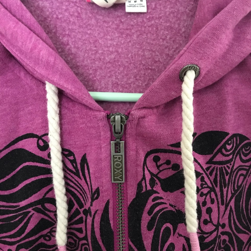 SOLD Roxy pink and black heart zip up hoodie - Picture 2 of 5